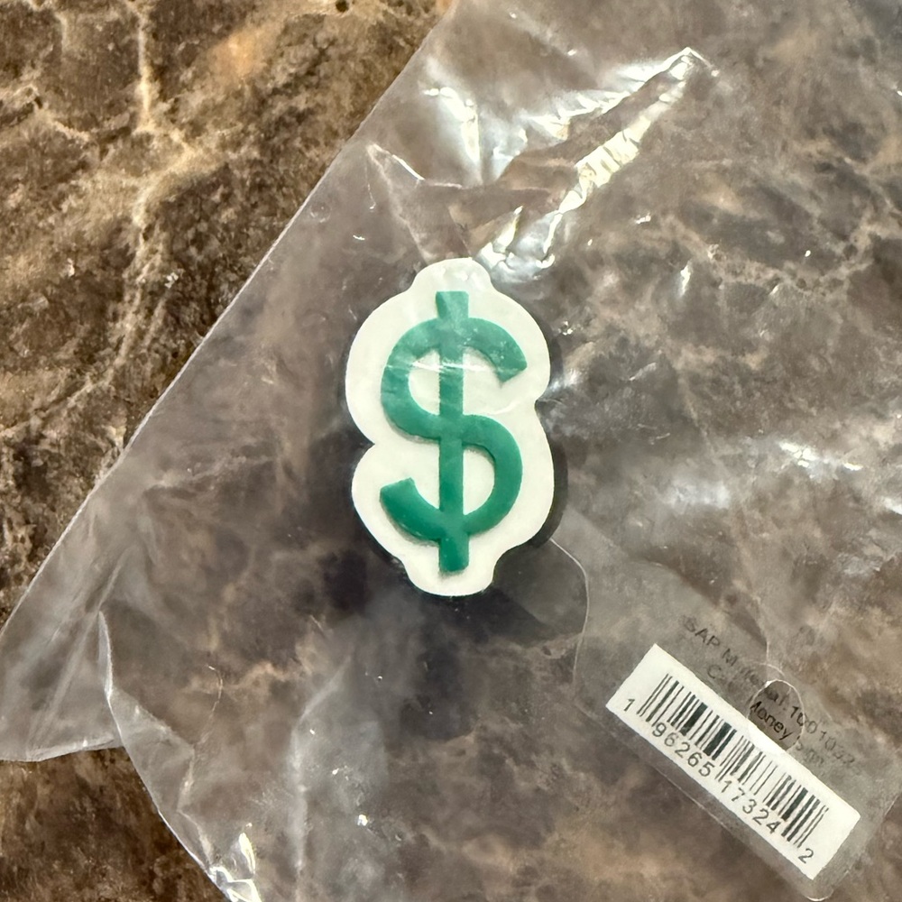 🎀20 for $15🎀 Crocs Green Dollar Sign Jibbitz Charm